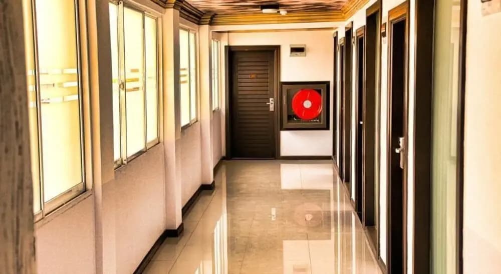 Ceylon City Hotel - photo 8