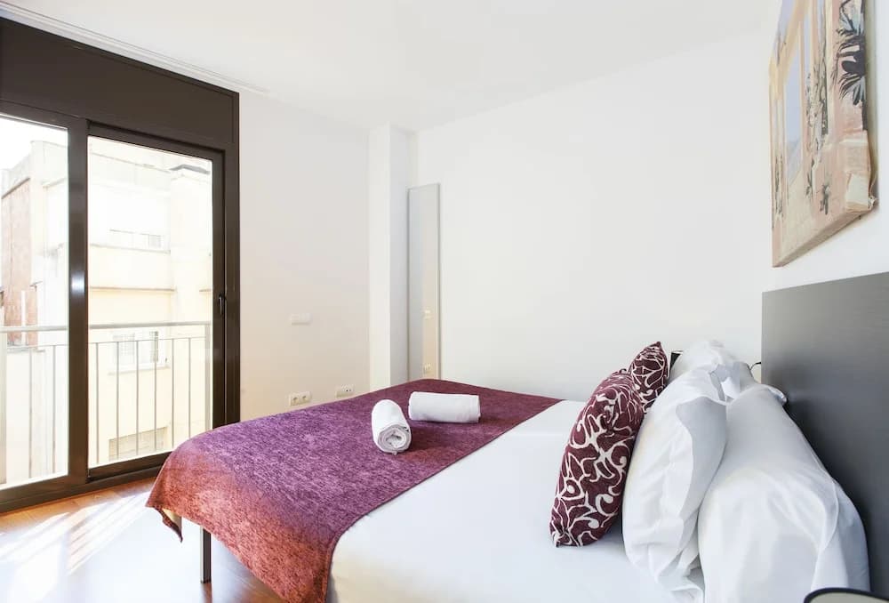 SLEEP Universitat by STAY - main photo