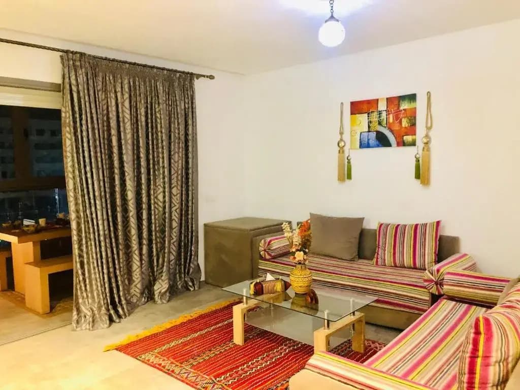 Red City Apartment - main photo