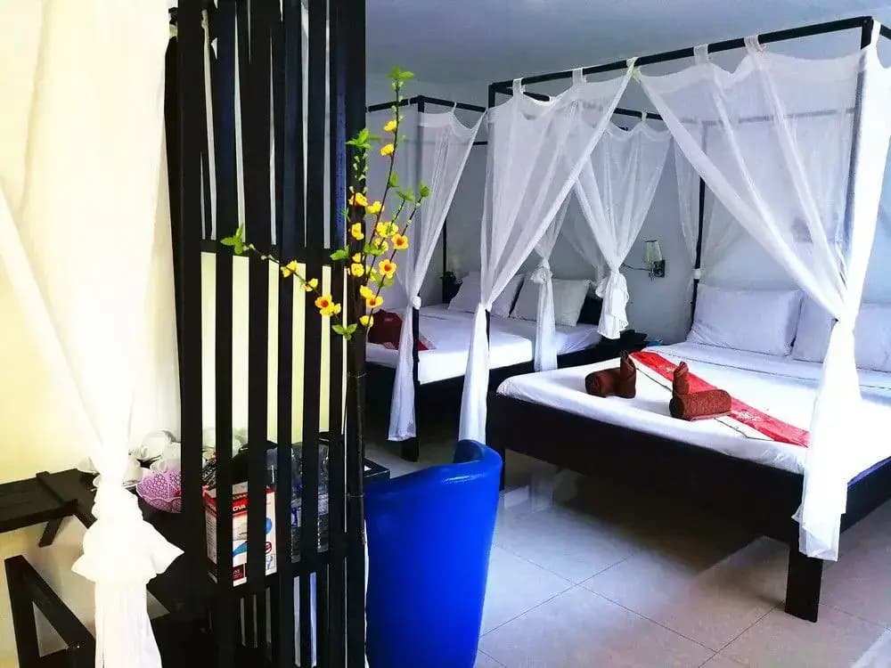Huylin Angkor Boutique - photo 5