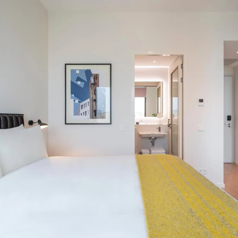 PREMIER SUITES PLUS Amsterdam - photo 25