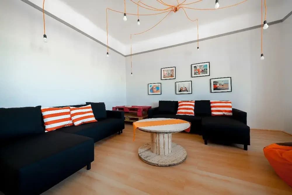 Astoria Apartment - photo 13