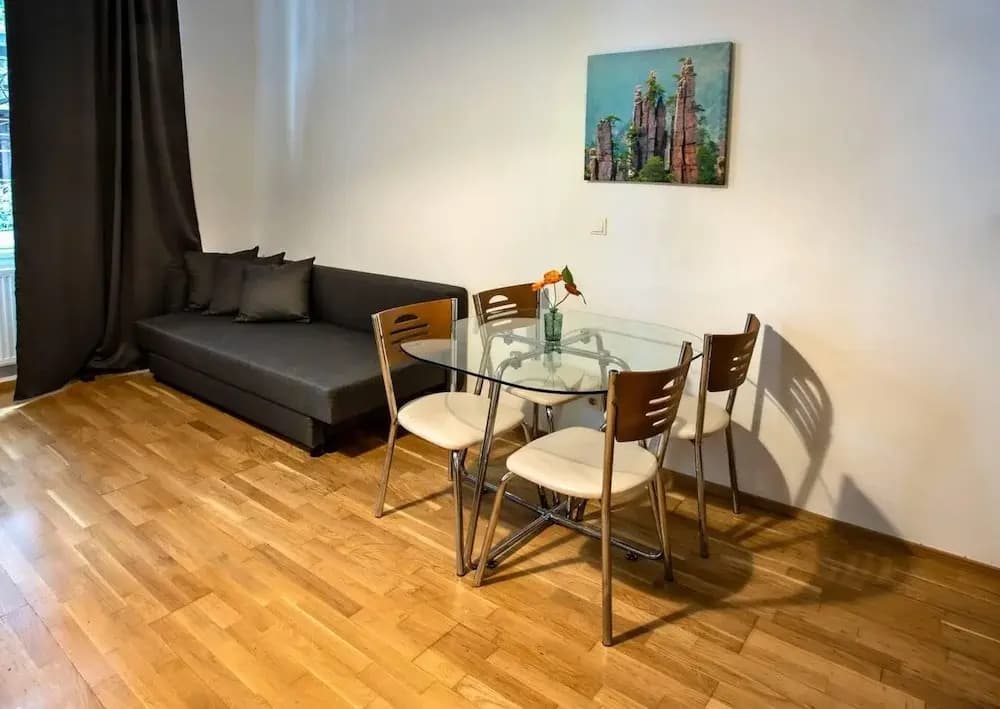 Cozy Designer 1BD Apartment in Heart of Vienna - photo 4
