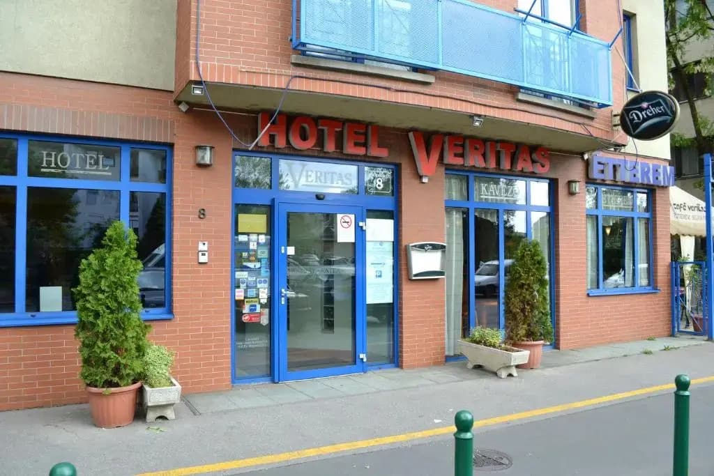 Hotel Veritas - main photo