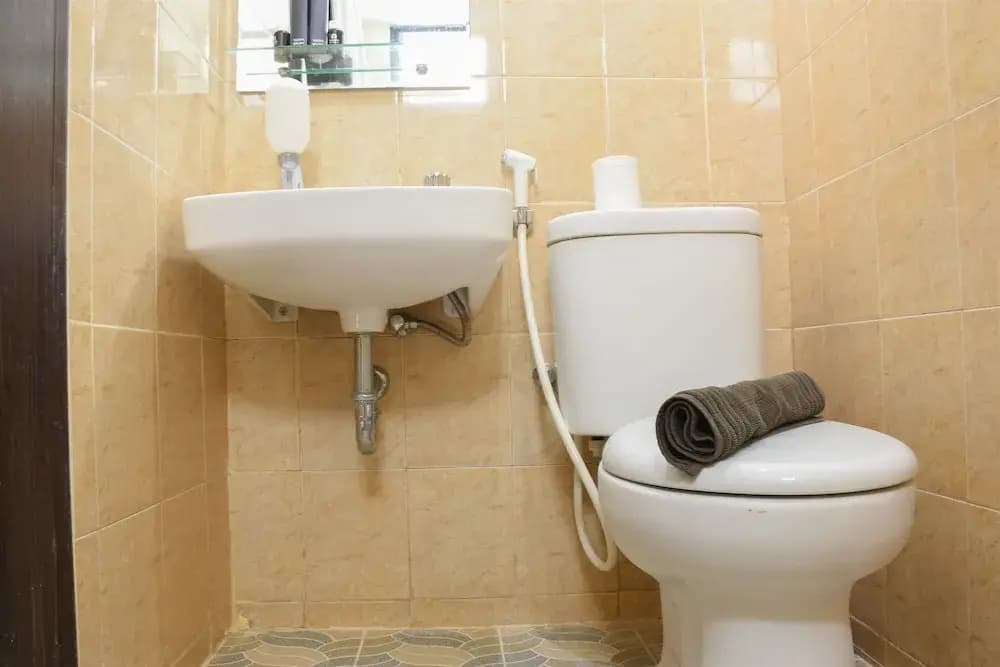 Comfort Living 2BR at Kebagusan City Apartment - photo 8