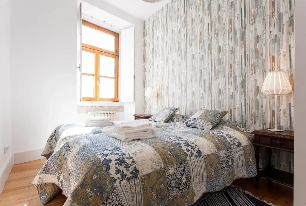 Chiado 4-Bedroom Flat - photo 5