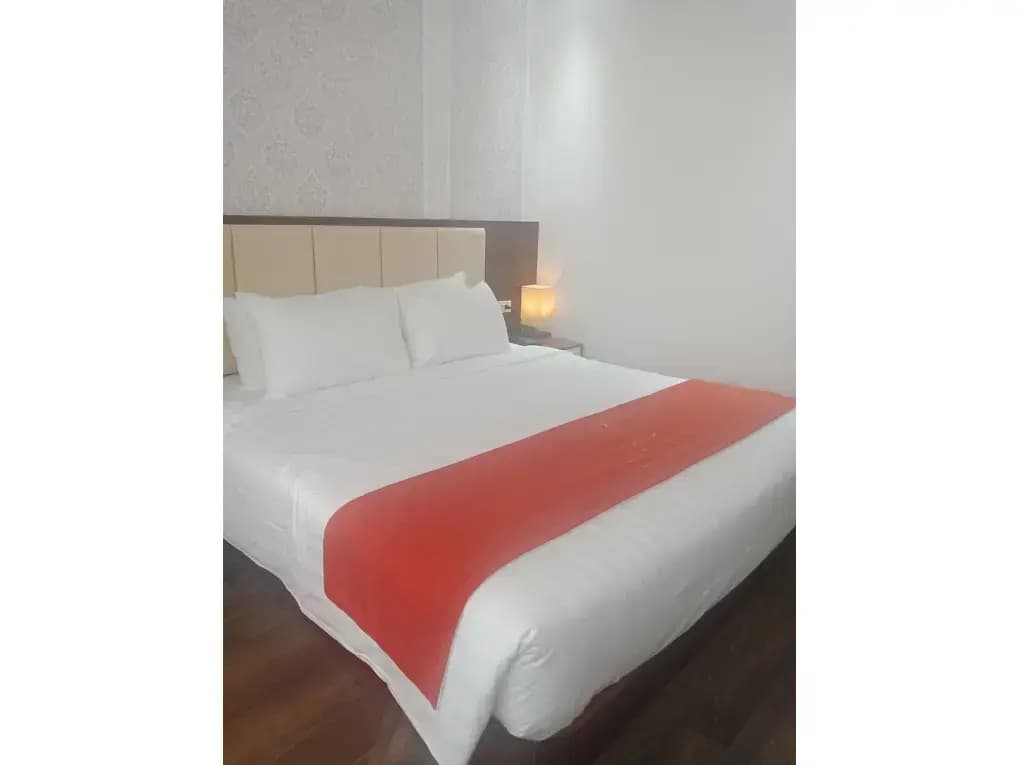 Luckful Hotel - photo 3