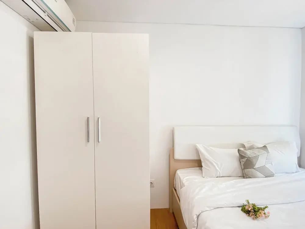 Contemporary 1Br Apartment At Vittoria Residence - photo 1