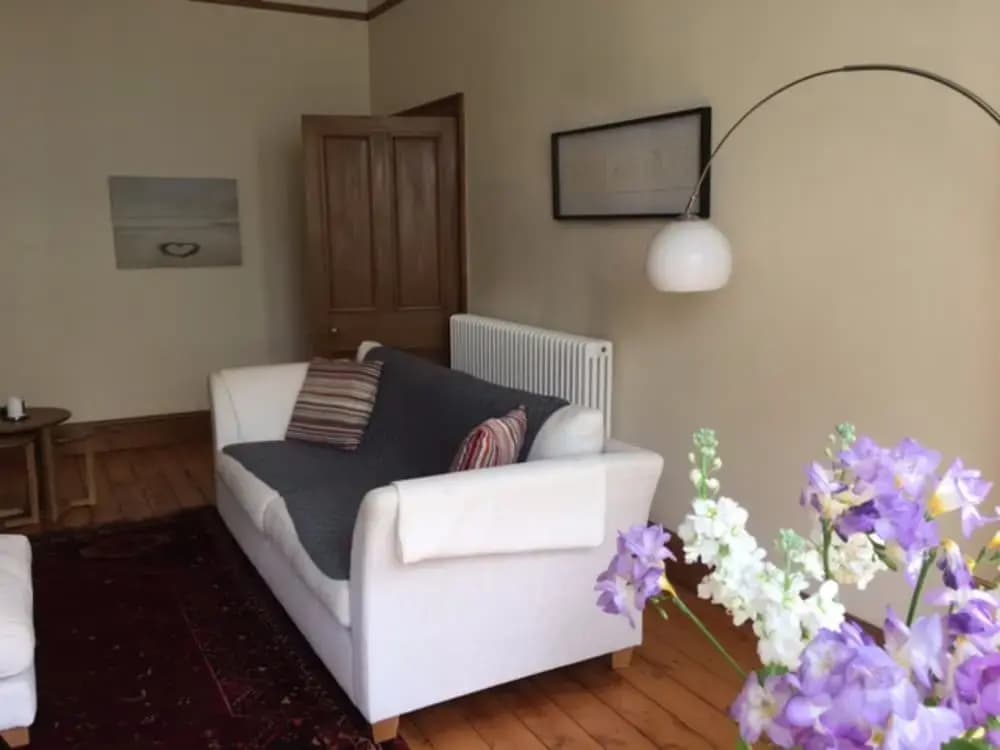 South Edinburgh 3 Bedroom Apartment With Garden - main photo