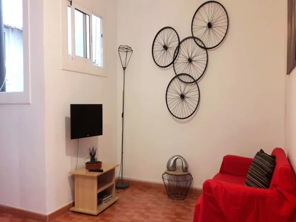 Born Rustic Style Apt - 4 Bedrooms - photo 7