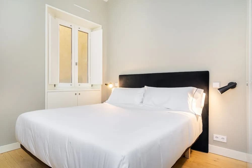 LS48 Prime Location Upscale Apartment - photo 15