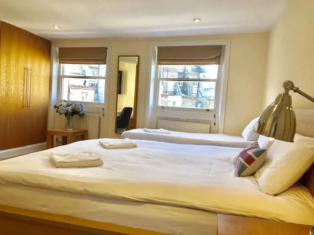 Buckingham Palace View Apartment - photo 4
