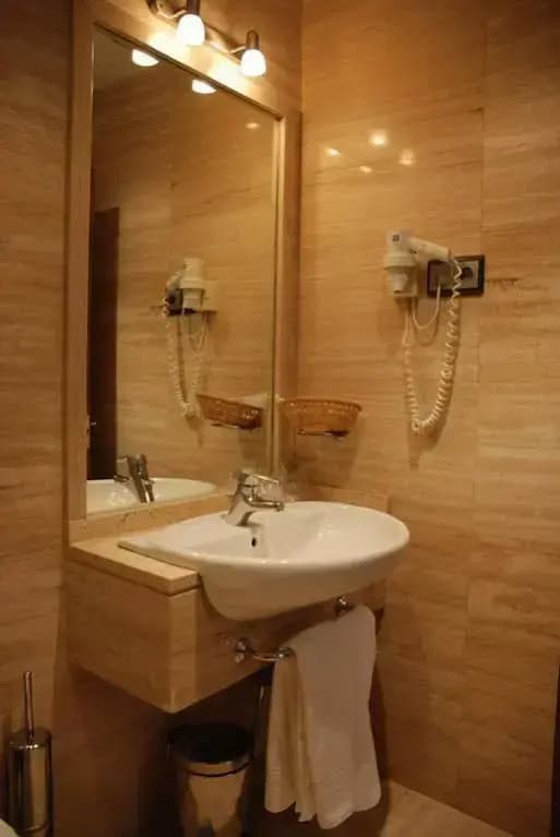 Hostal Los 5 Pinos - photo 8