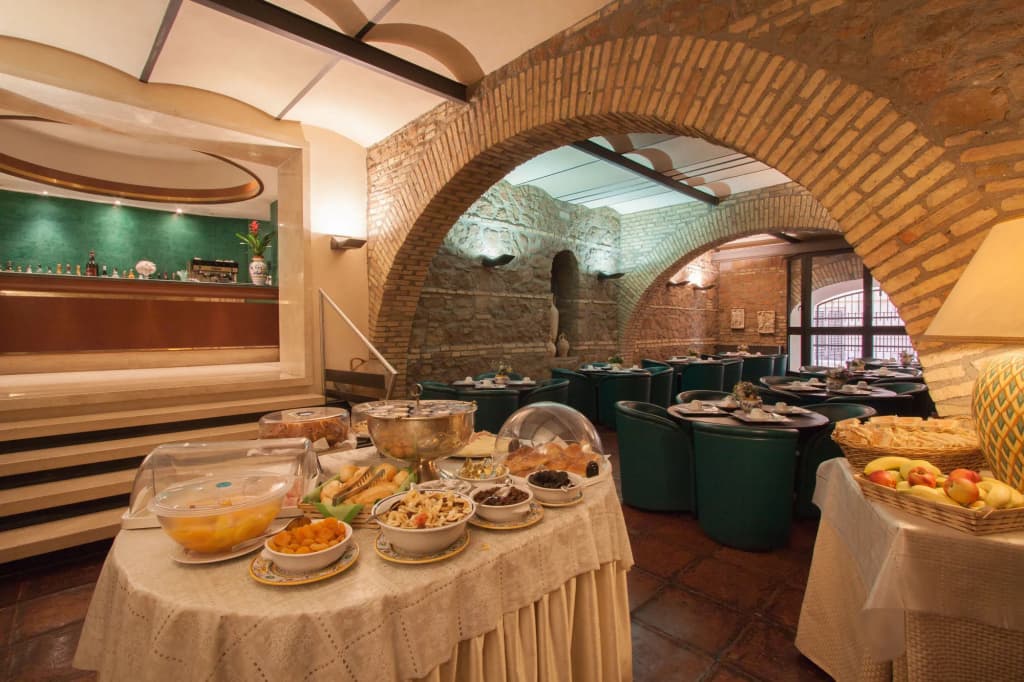 Laurentia Hotel - photo 22