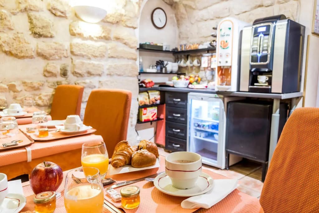 Austin's Saint Lazare Hotel - photo 12