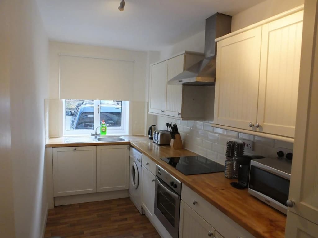 Lochrin Apartments - photo 9