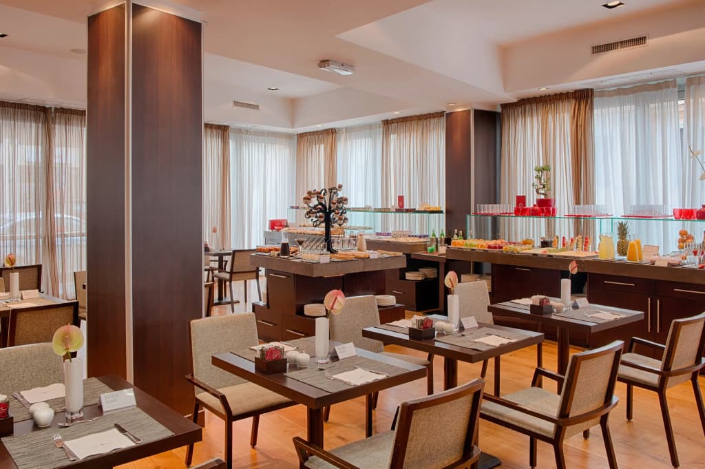 NH Collection Roma Giustiniano Hotel - photo 20
