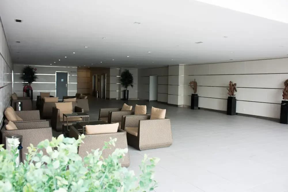 Ashton Meridin Suites - photo 2