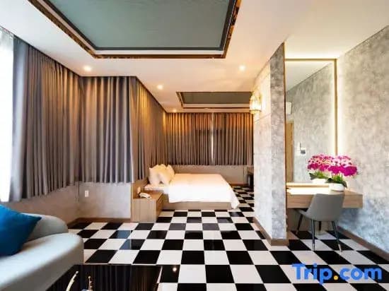 LUXURY Hotel Pham Van Dong - photo 2