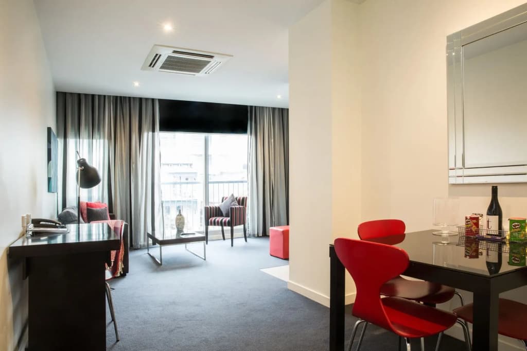 Adara Hotel Richmond - photo 3
