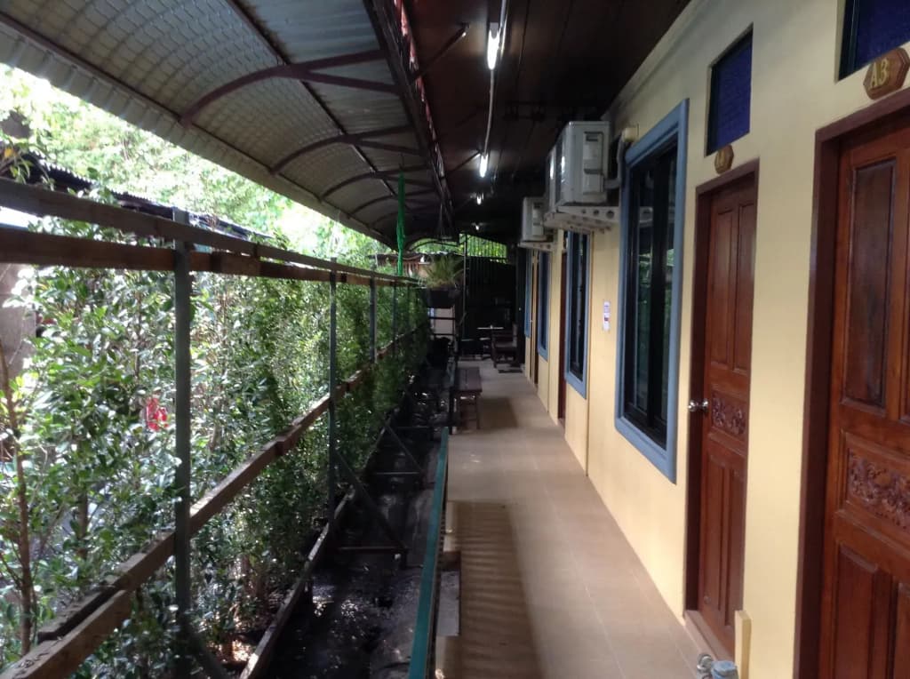 BC guesthouse Si Phraya - photo 15