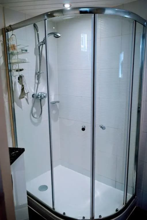 1 Bedroom Open Plan Apartment - photo 11