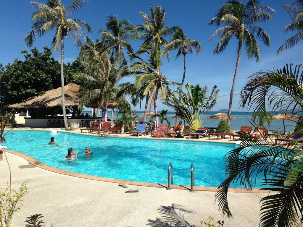 The Beach Village Hostel - photo 10