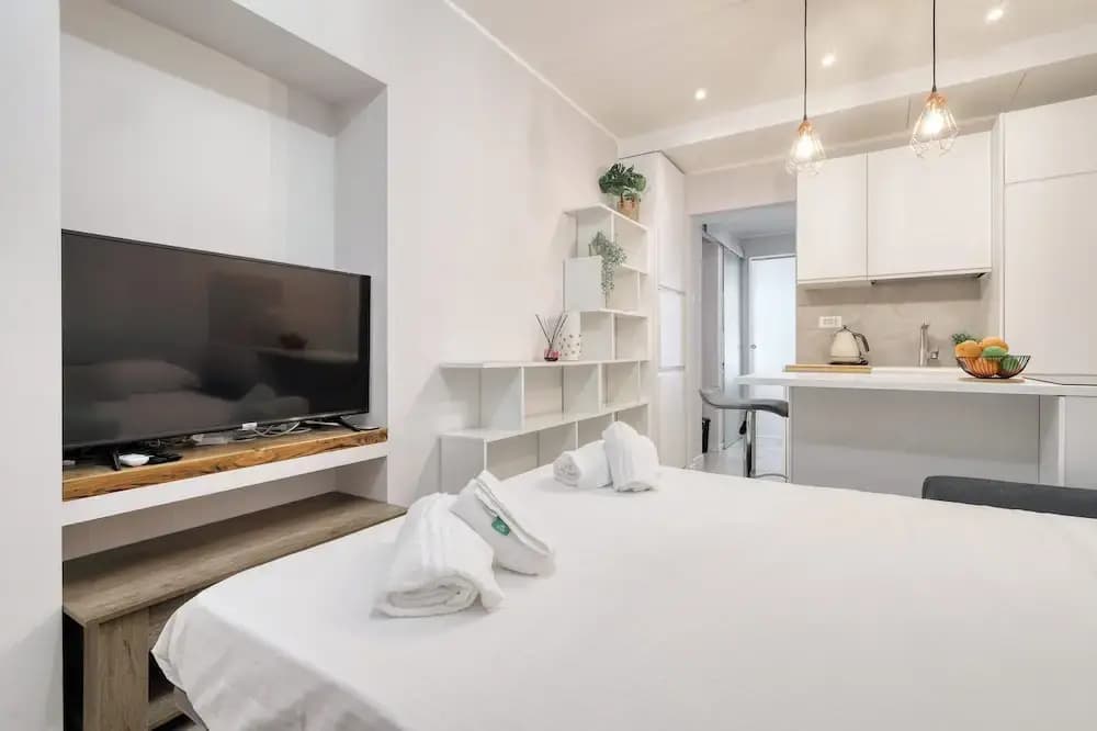 JOIVY Modern City Centre Flat - photo 6