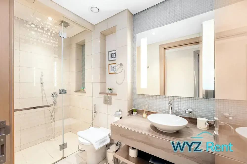 Glamorous 2BR in Damac Paramount Tower - photo 8