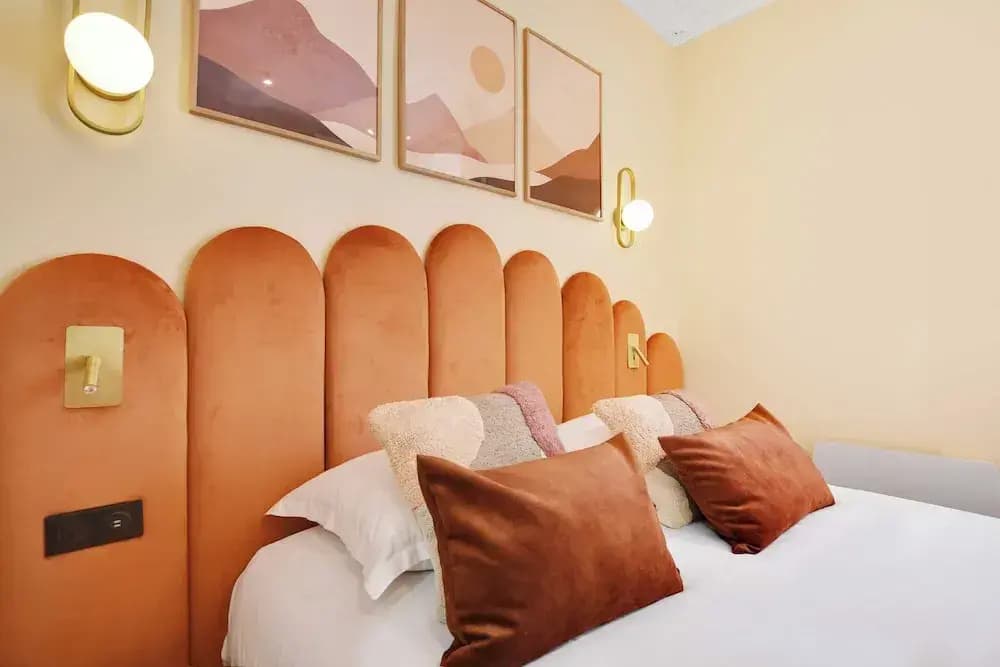Chic Hotel-1br/4p In the Heart of the Palais Royal - photo 1