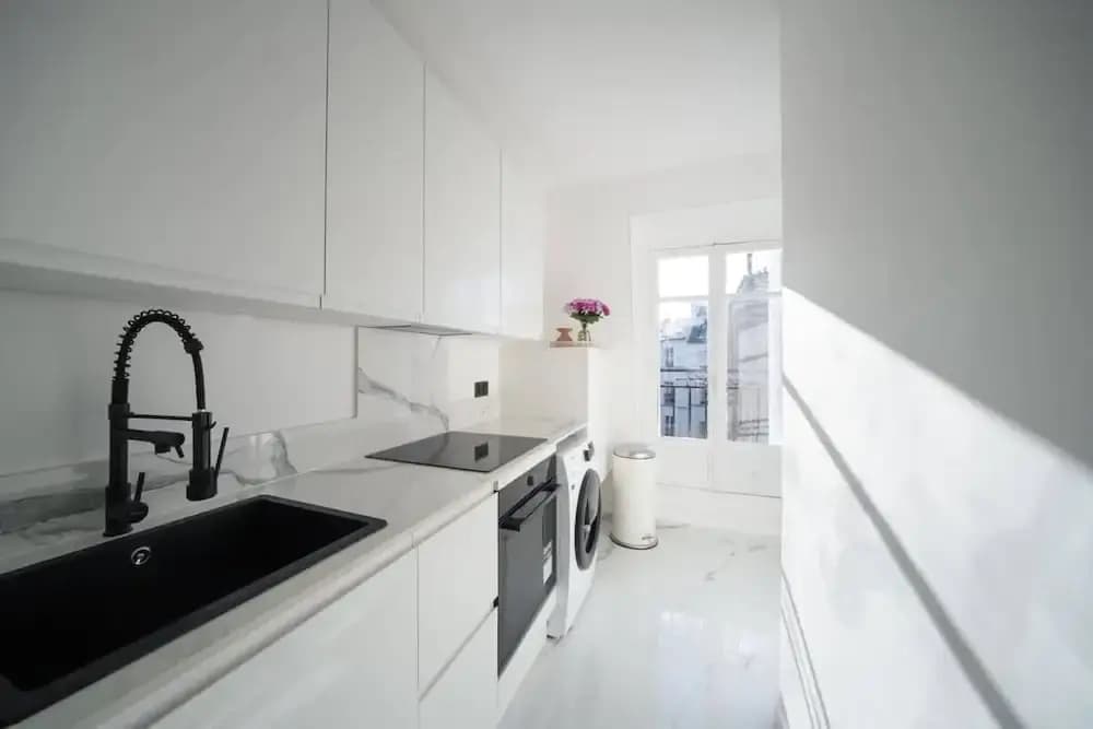 Superb Apt-passy-mobility Lease - photo 3