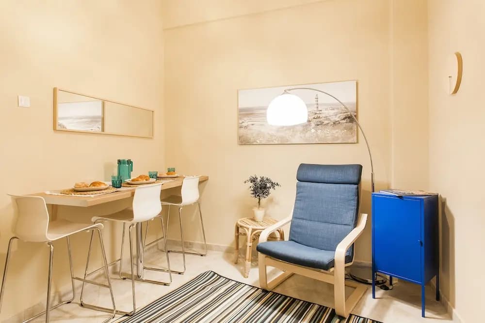 Central Quiet Safe Apartment - photo 7