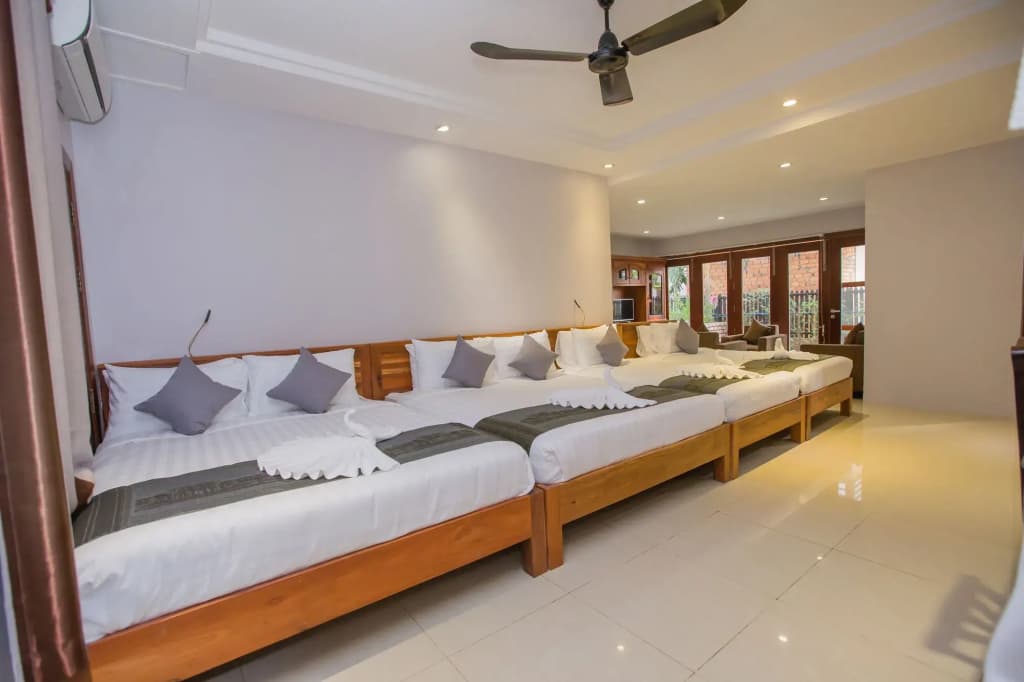 Saline Residence - photo 2