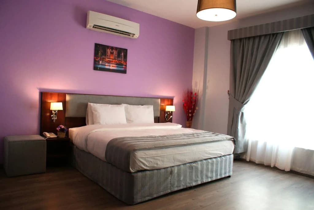 Weekend Hotel & Apartments - photo 2