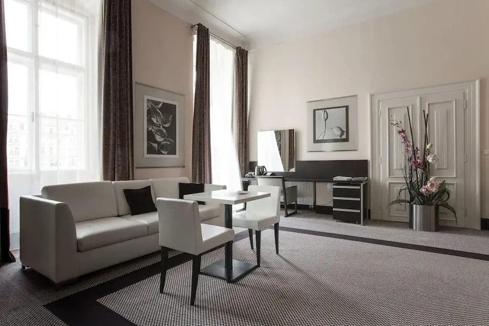 Old Town Square Hotel - photo 19