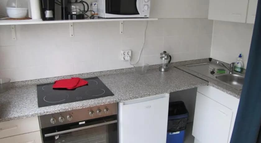 Ferien-zimmer-berlin Wilmersdorfer Straße - photo 5