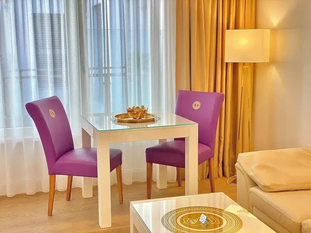 Vienna International Living - photo 1
