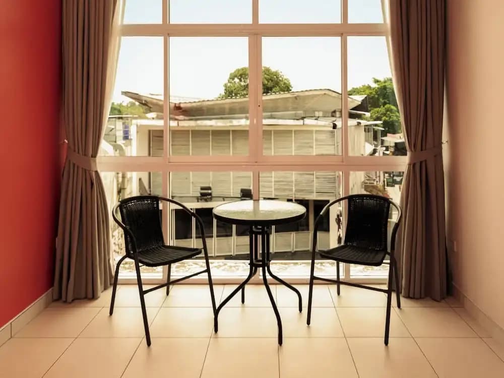 Lenny's Hotels - photo 8