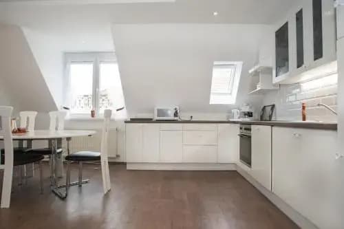 d.Five Riverside Deluxe Apartment - photo 12
