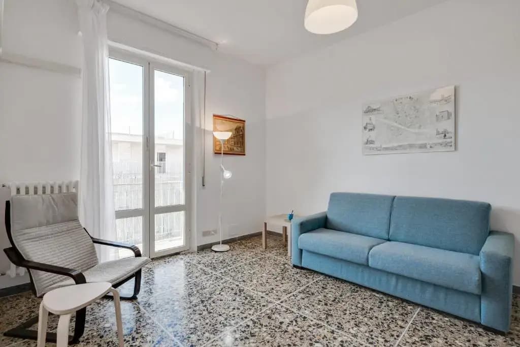 Lulli Cozy Apartment with Balcony - photo 3