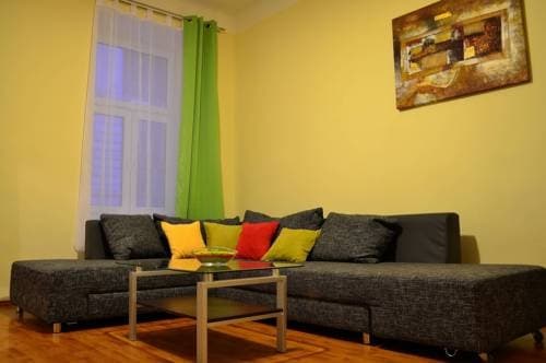 GoVienna Quellenstrasse Apartment - photo 2