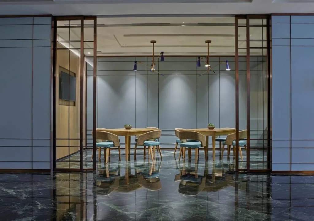 Two MacDonnell Road - photo 12