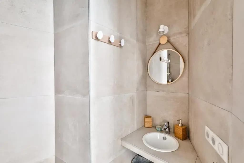 New Stunning 4 Bdrs Apt, With AC – Le Marais - photo 9
