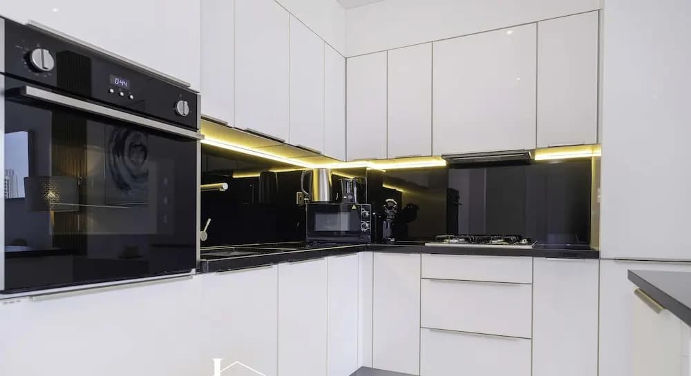 LUX The Pad Executive Suite 2 - photo 13