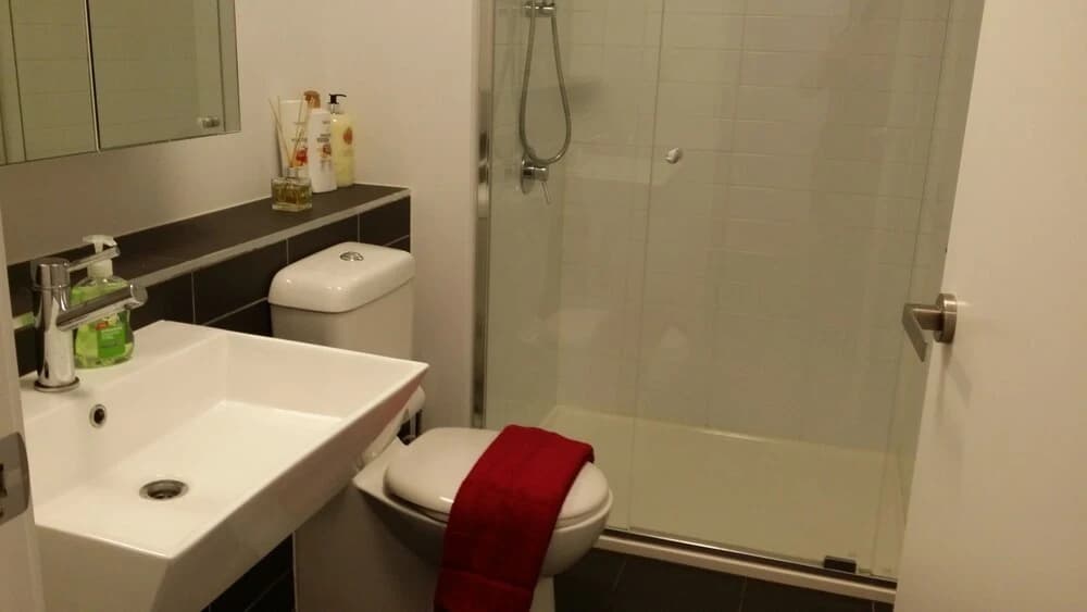 Luxury Two Bed Apt Swimming Pool - photo 9
