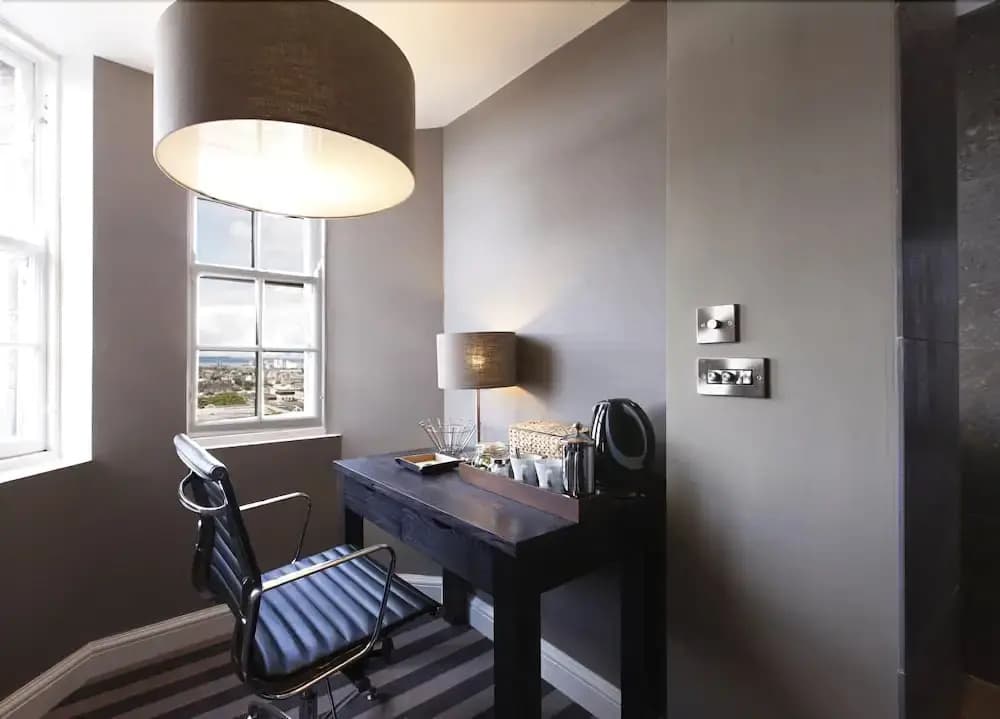 Rooms & Suites Picardy Place - photo 22