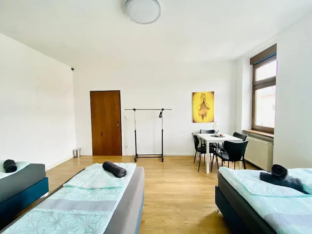 Spacious 4BR for 15 & 15 Min to Danube - photo 49
