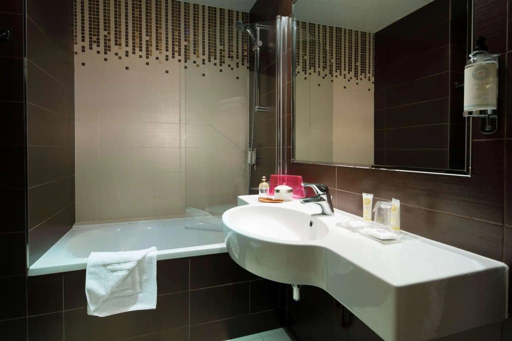 Best Western Anjou Lafayette Opera - photo 10