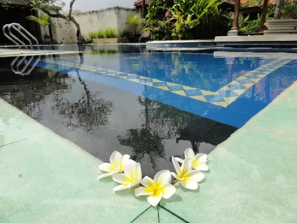 Studio in Kota Denpasar, with Pool Access, Furnished Terrace And Wifi - 300 M From the Beach - photo 13