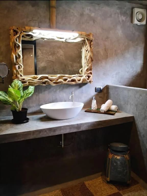 The Lazy Lodge - photo 5